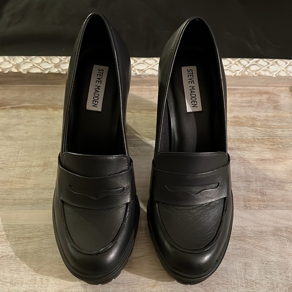 Steve Madden Loafer Block Heels - size 7 - Picture 3 of 6